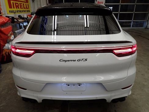 Used 2023 Porsche Cayenne GTS image 7