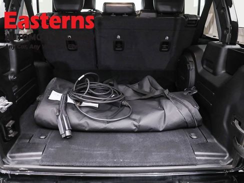 Used 2021 Jeep Wrangler Unlimited Sahara image 9