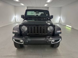 New 2026 Jeep Gladiator Sport AWD/4WD video 2