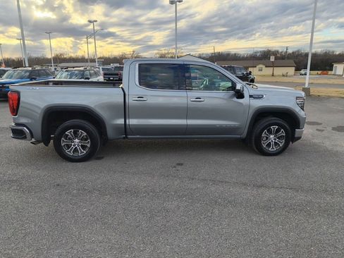 Used 2025 GMC Sierra 1500 SLT image 6