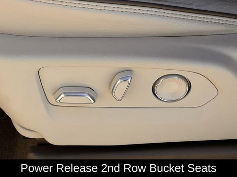 Used 2024 GMC Yukon Denali image 29