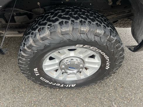 Used 2014 Ford F250 Platinum AWD/4WD image 12