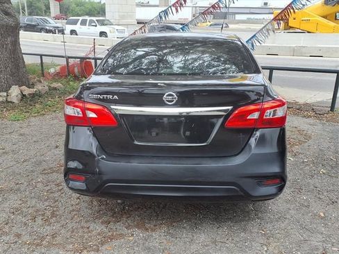 Used 2017 Nissan Sentra S FWD image 5
