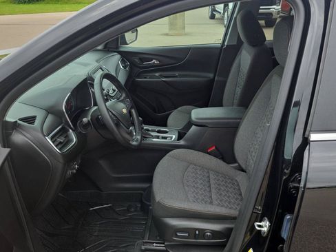 Used 2024 Chevrolet Equinox LT w/ LPO, Floor Liner Package AWD/4WD image 18