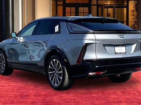 New 2026 Cadillac Lyriq Sport AWD/4WD image 4