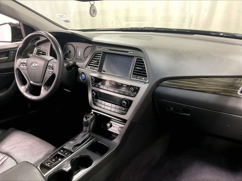 Used 2016 Hyundai Sonata Limited w/ Option Group 05 image 14