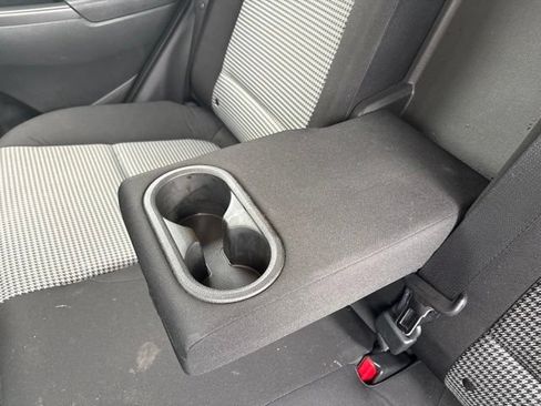 Used 2019 Hyundai Kona SE FWD image 14