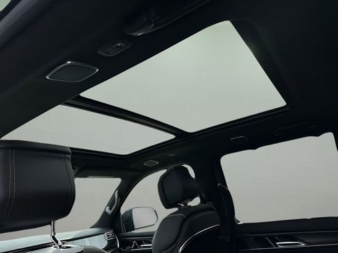 New 2024 Jeep Grand Wagoneer L Series II w/ Quick Order Packagew 28T image 15