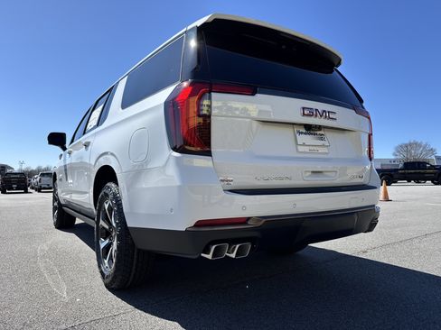 New 2026 GMC Yukon XL AT4 Ultimate image 8