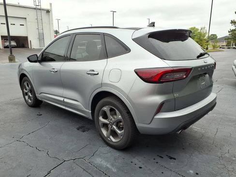 Used 2023 Ford Escape ST-Line AWD/4WD image 5