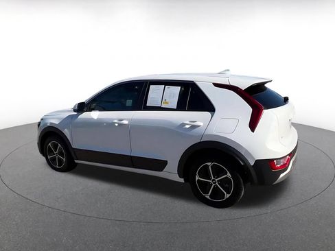 Used 2026 Kia Niro LX FWD image 10