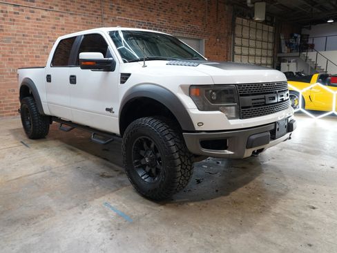 Used 2014 Ford F150 Raptor w/ Equipment Group 801A Luxury AWD/4WD image 3