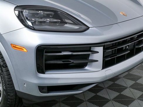 New 2026 Porsche Cayenne image 39