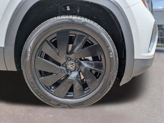 New 2026 Volkswagen Atlas SE FWD image 11
