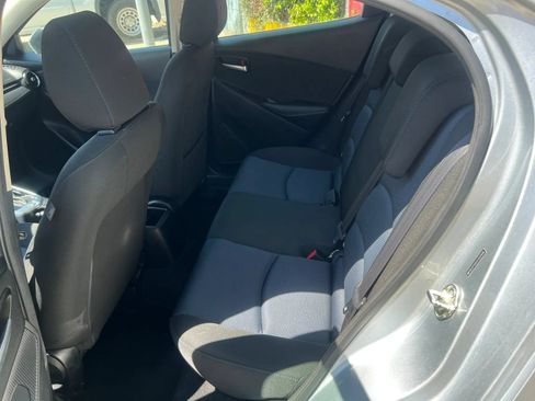 Used 2018 Toyota Yaris iA FWD image 9