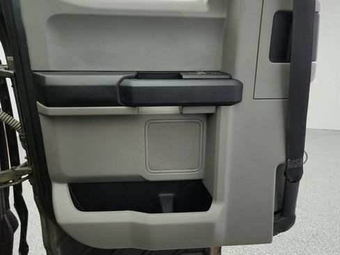 Used 2018 Ford F150 XL w/ Equipment Group 101A Mid AWD/4WD image 21