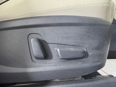 Used 2022 Hyundai Palisade Calligraphy image 38