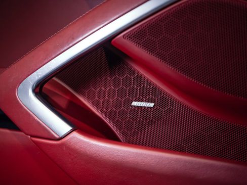 Used 2018 Porsche 911 Turbo S image 8