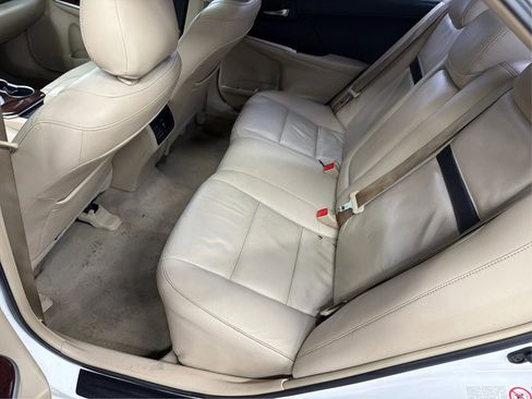 Used 2013 Toyota Camry XLE w/ Convenience Pkg image 31