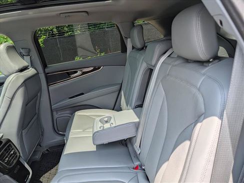 Certified 2023 Lincoln Nautilus Reserve AWD/4WD image 26
