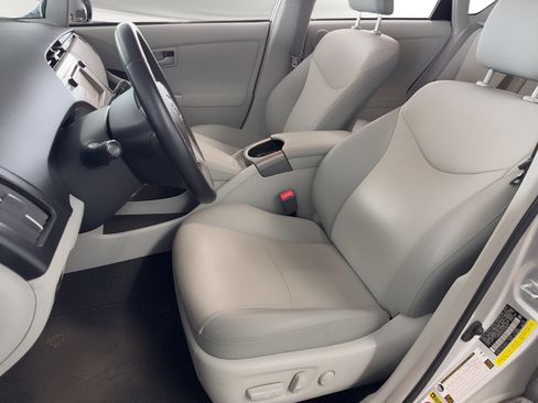Used 2012 Toyota Prius Four FWD image 5