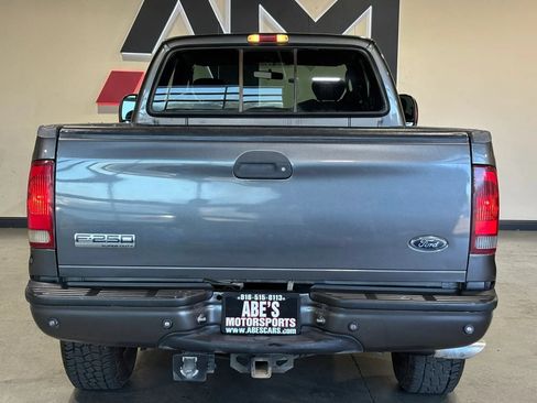 Used 2004 Ford F250 XLT AWD/4WD image 9