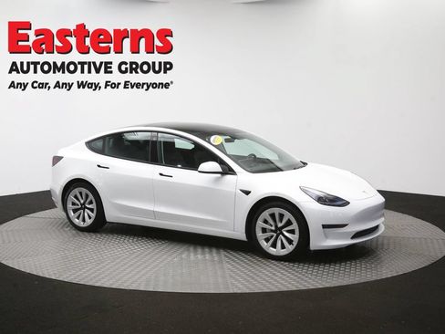 Used 2021 Tesla Model 3 Standard Range Plus RWD image 42