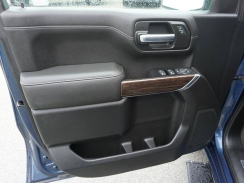Used 2019 GMC Sierra 1500 SLE w/ SLE Value Package AWD/4WD image 15