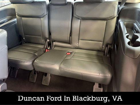 New 2026 Ford Expedition Active image 15