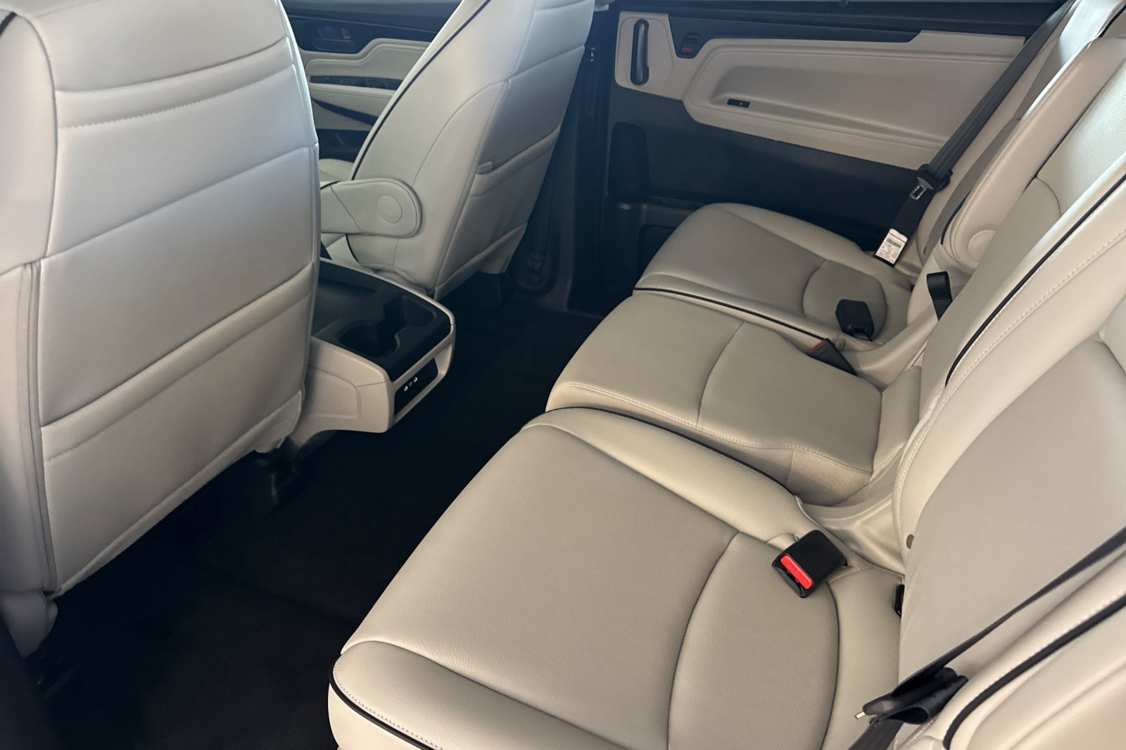 New 2027 Honda Odyssey Touring image 9