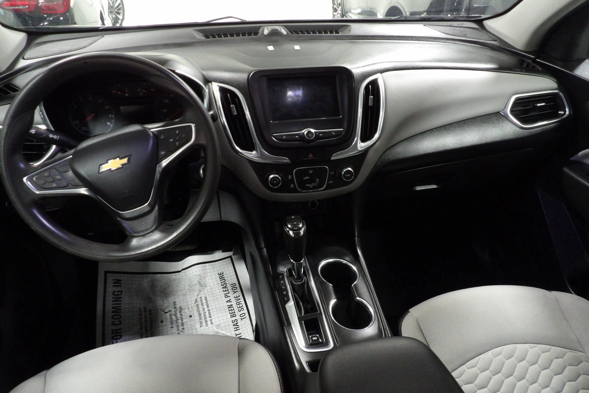 Used 2019 Chevrolet Equinox LS w/ LS Convenience Package FWD image 10