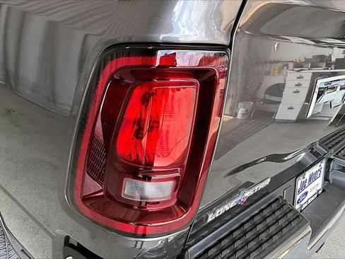 Used 2025 RAM 2500 Lone Star image 13