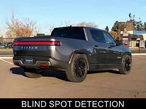 Used 2023 Rivian R1T Adventure image 7