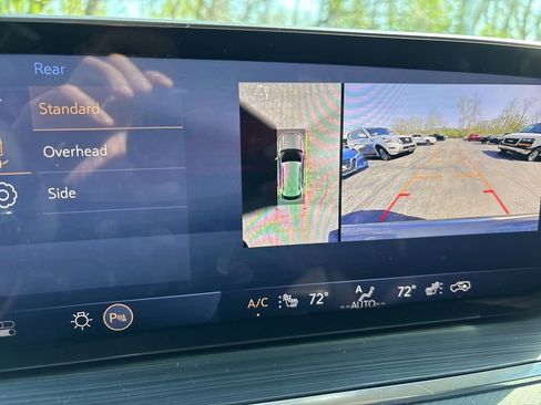 Used 2025 Buick Envision Preferred AWD/4WD image 32