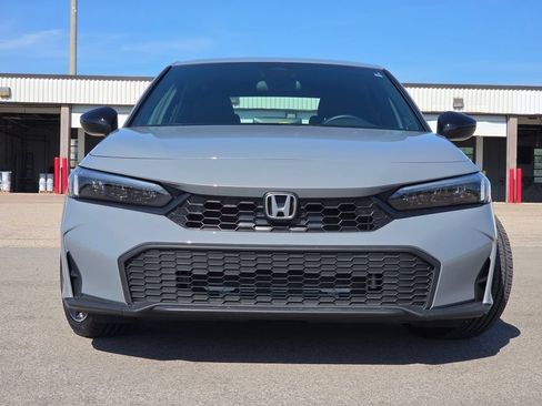 Used 2025 Honda Civic Sport image 3