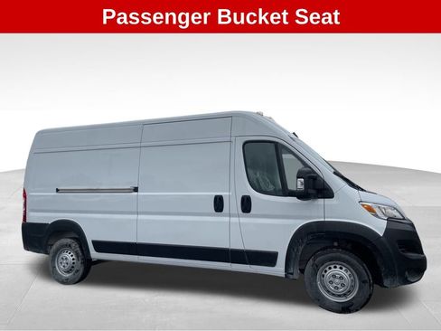 Used 2025 RAM ProMaster 2500 w/ Convenience Group image 7