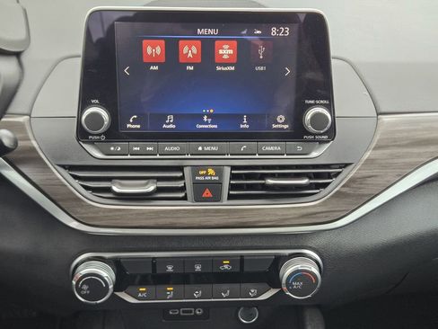 Used 2025 Nissan Altima 2.5 SV image 23