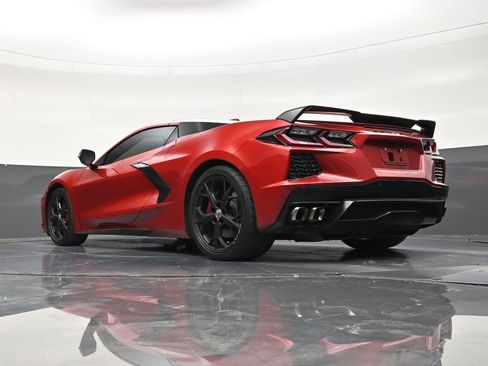 Used 2021 Chevrolet Corvette Stingray Premium Conv w/ Z51 Performance Package RWD image 22
