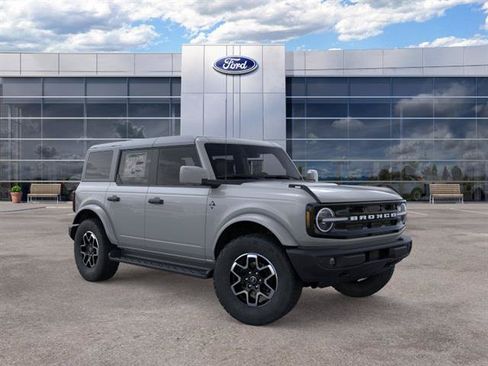 New 2026 Ford Bronco Outer Banks AWD/4WD image 7