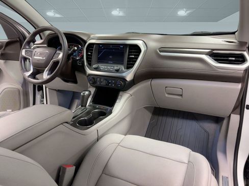 Used 2018 GMC Acadia SLT image 29