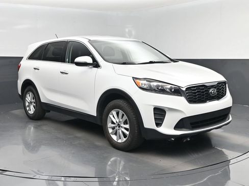 Used 2020 Kia Sorento FWD V6 image 1