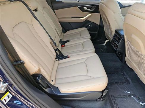 Used 2024 Audi Q7 3.0T Prestige w/ Prestige Package image 18