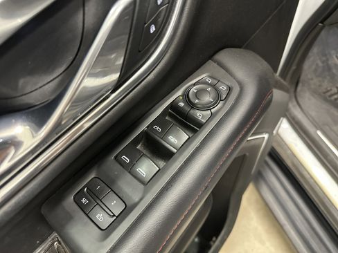Used 2021 Chevrolet Tahoe RST w/ Luxury Package AWD/4WD image 15