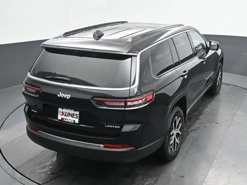 Used 2024 Jeep Grand Cherokee L Limited w/ Luxury Tech Group II image 39