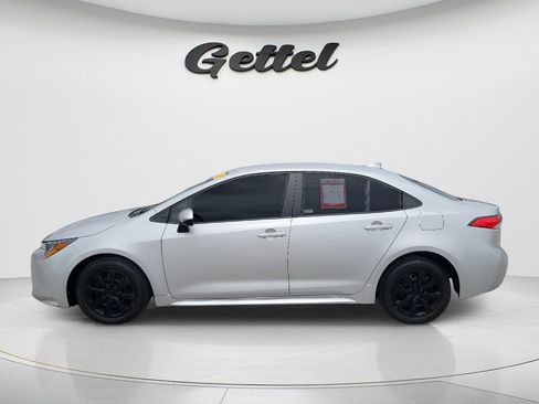 Certified 2025 Toyota Corolla LE FWD image 8