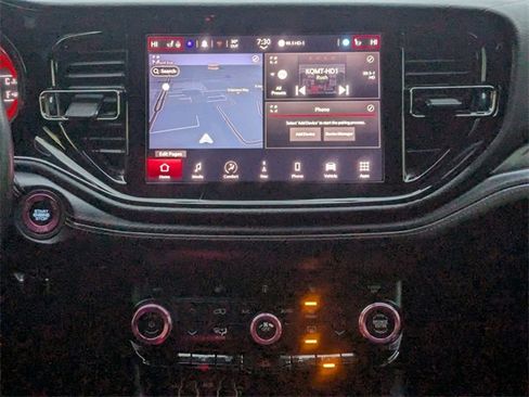 Used 2022 Dodge Durango R/T w/ Blacktop Package image 24