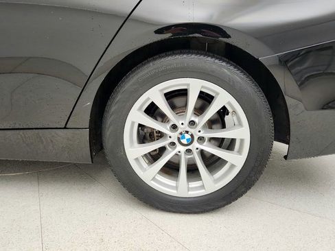 Used 2016 BMW 320i 4dr Sdn 320i with Driving Assi image 9