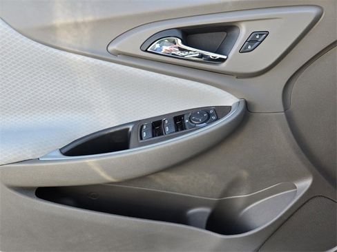 Used 2025 Chevrolet Malibu LS w/ Driver Confidence Package image 32