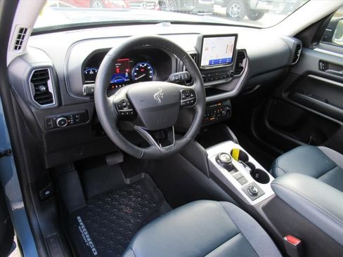 Used 2023 Ford Bronco Sport Outer Banks w/ Tech Package image 14