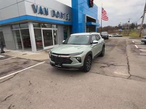 Used 2024 Chevrolet TrailBlazer ACTIV image 3